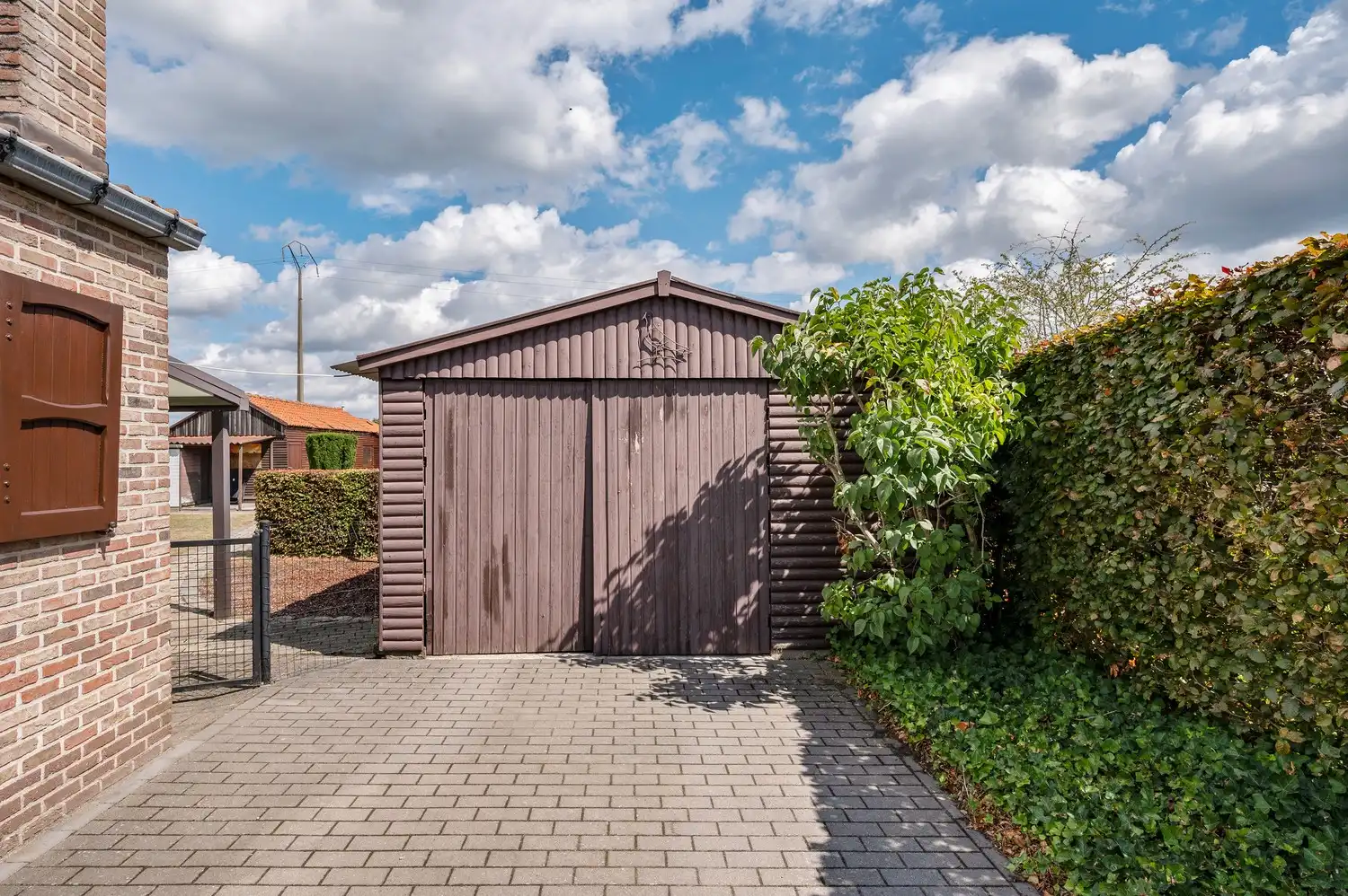Instapklare open bebouwing op een ruim perceel van 1.185 m², landelijk gelegen met een prachtig vrij uitzicht aan de achterzijde. foto 41
