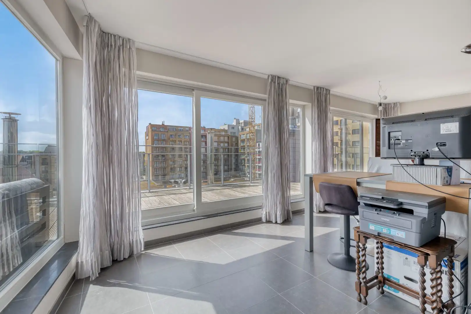 Zongericht Penthouse met zeer ruim terras foto 18