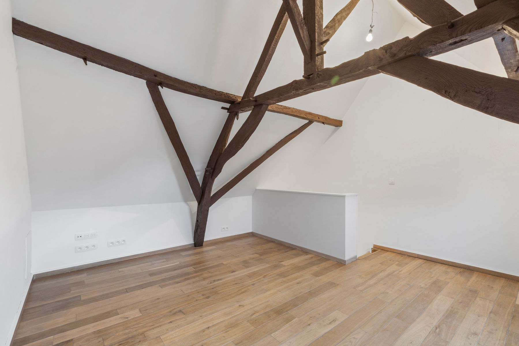 Instapklare, gerenoveerde woning met 3 slaapkamers foto 12