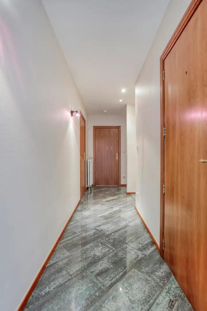 APPARTEMENT VAN 175m² MET 2 SLAAPKAMERS, 2 TERRASSEN en GESLOTEN GARAGE IN LANAKEN CENTRUM !  foto 3