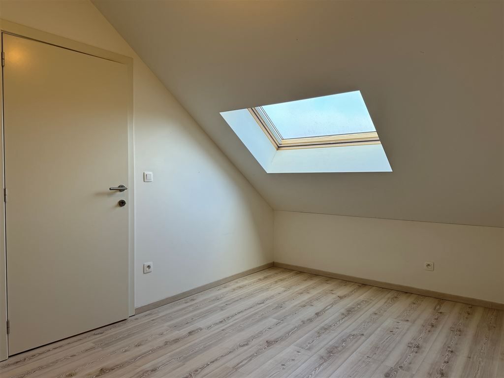 Modern duplexappartement met 2 terrassen, een ondergrondse autostandplaats en berging foto 16