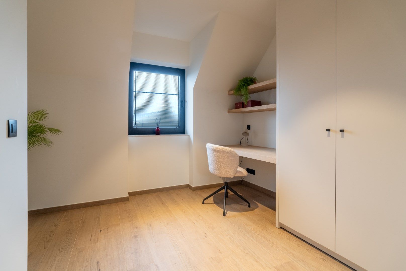 Energiezuinige nieuwbouwwoning met 3 slaapkamers en tuin in Sint-Baafs-Vijve. foto 7
