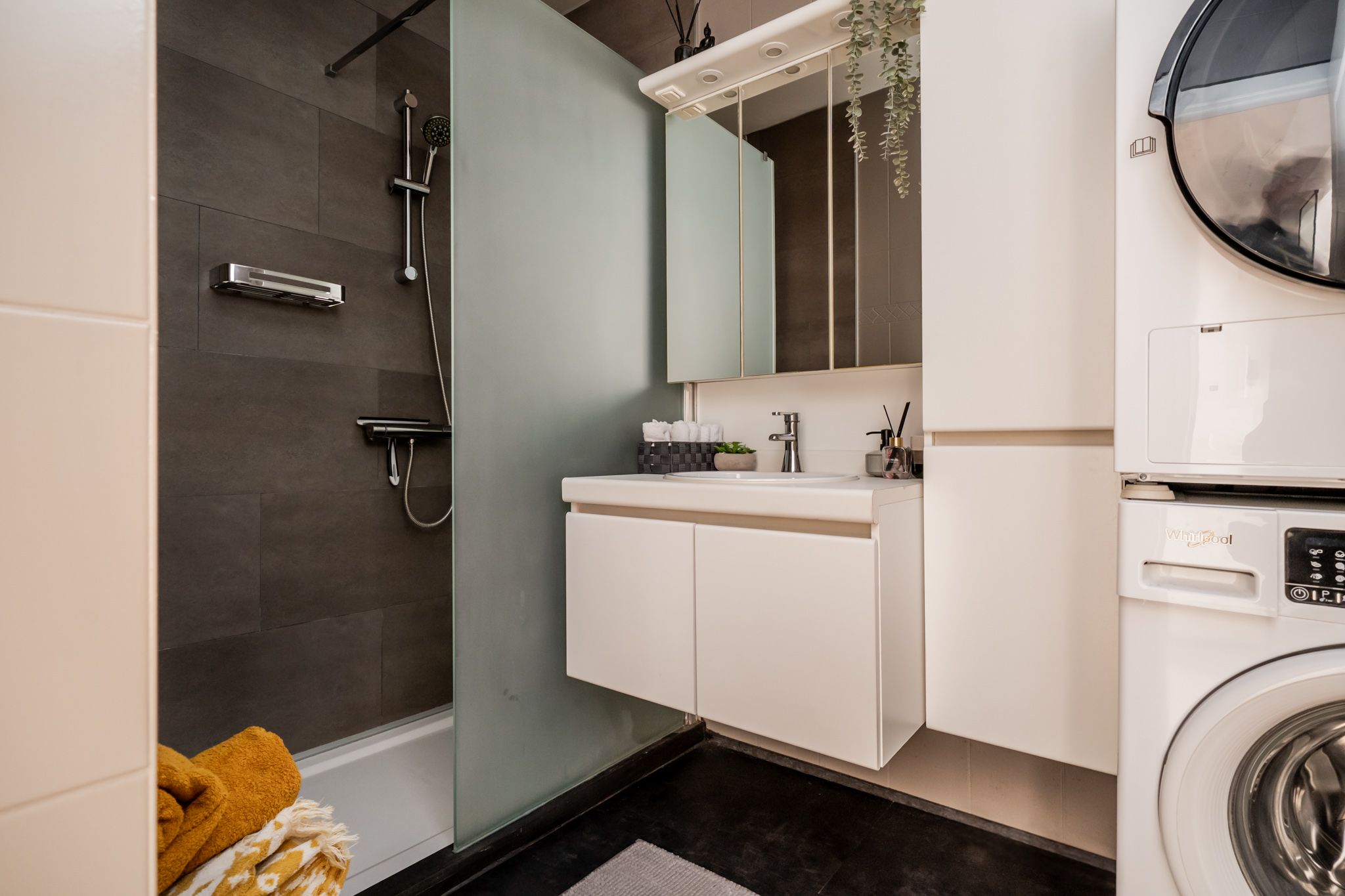 Zonnig appartement met 2 slaapkamers op TOP locatie te Boom! foto 14