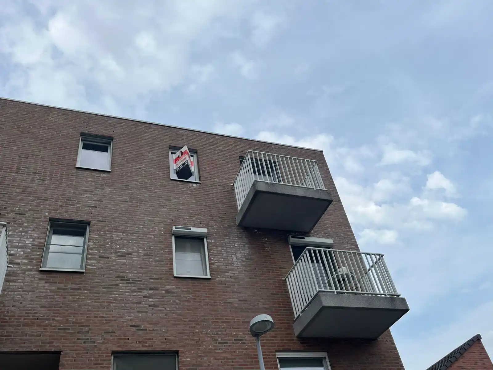 Instapklaar appartement te huur in Waregem, Marcel Couckestraat 5 foto {{pictureIndex}}