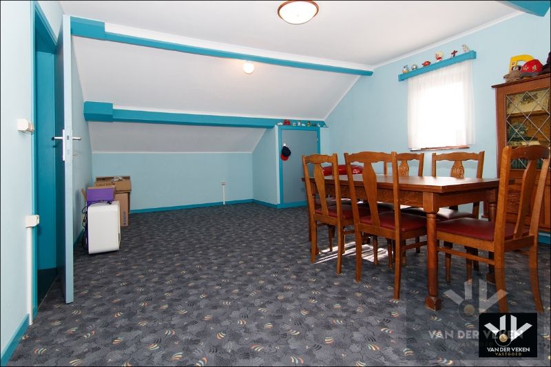 INSTAPKLAAR GEHEEL VAN MAAR LIEFST 370m² OP RUSTIGE LOCATIE foto 27