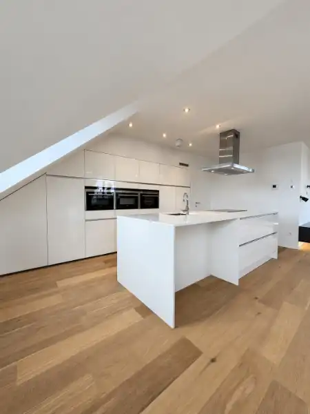 Stijlvol dakappartement met terras en veel privacy in het centrum van Geel foto 10