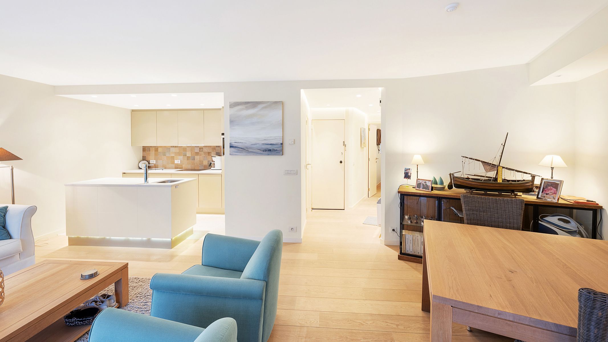 appartement in het Zoute met breed zijdelings zeezicht foto 5