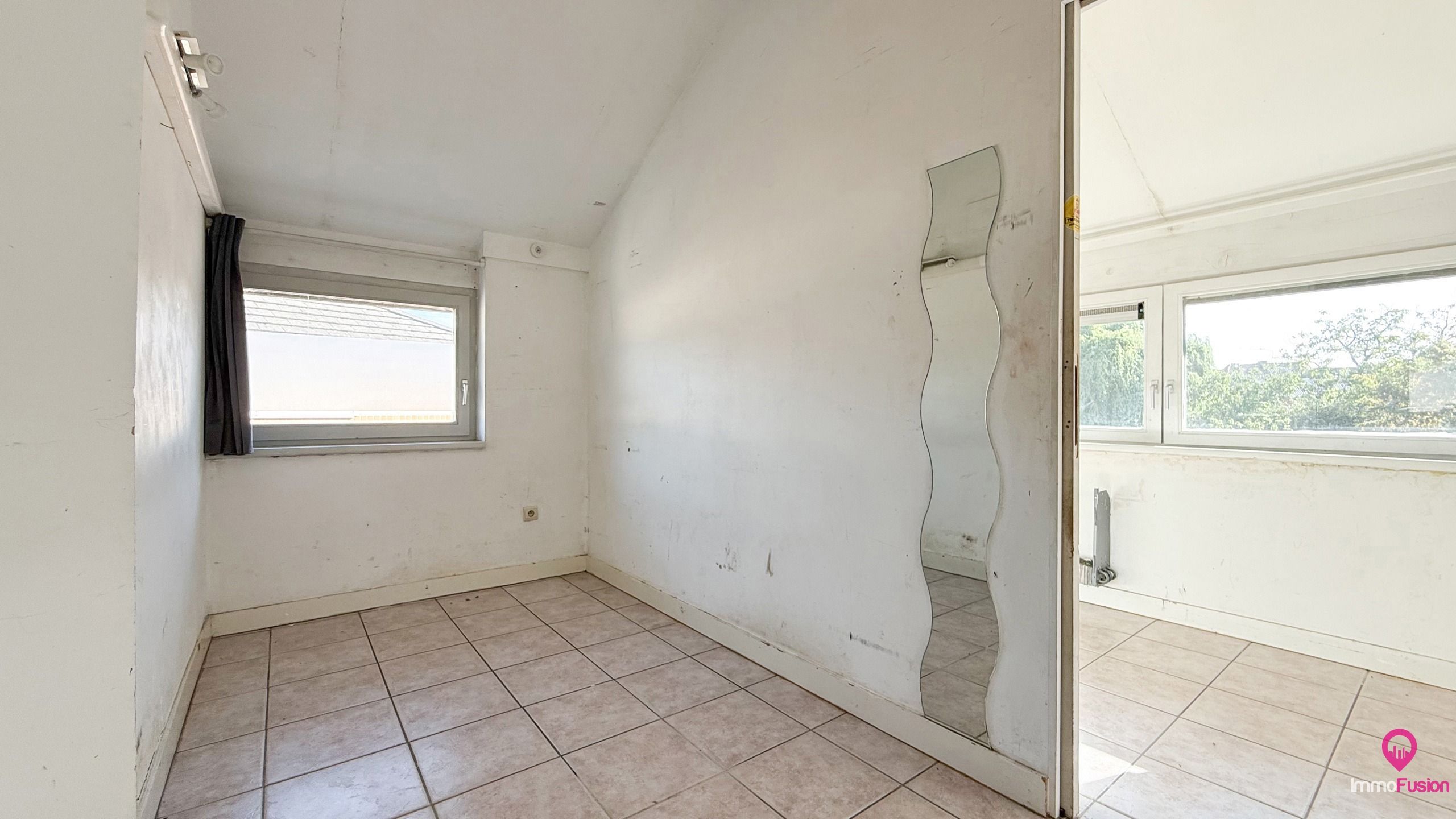 Te renoveren woning met grote tuin in doodlopende straat! foto 19