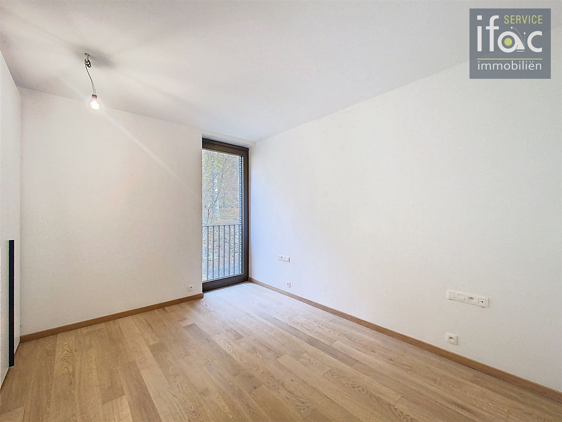 Luxe appartement met ruim terras en 2 autostaanplaatsen op de prestigieuze Panquin site naast het Park van Tervuren foto 12