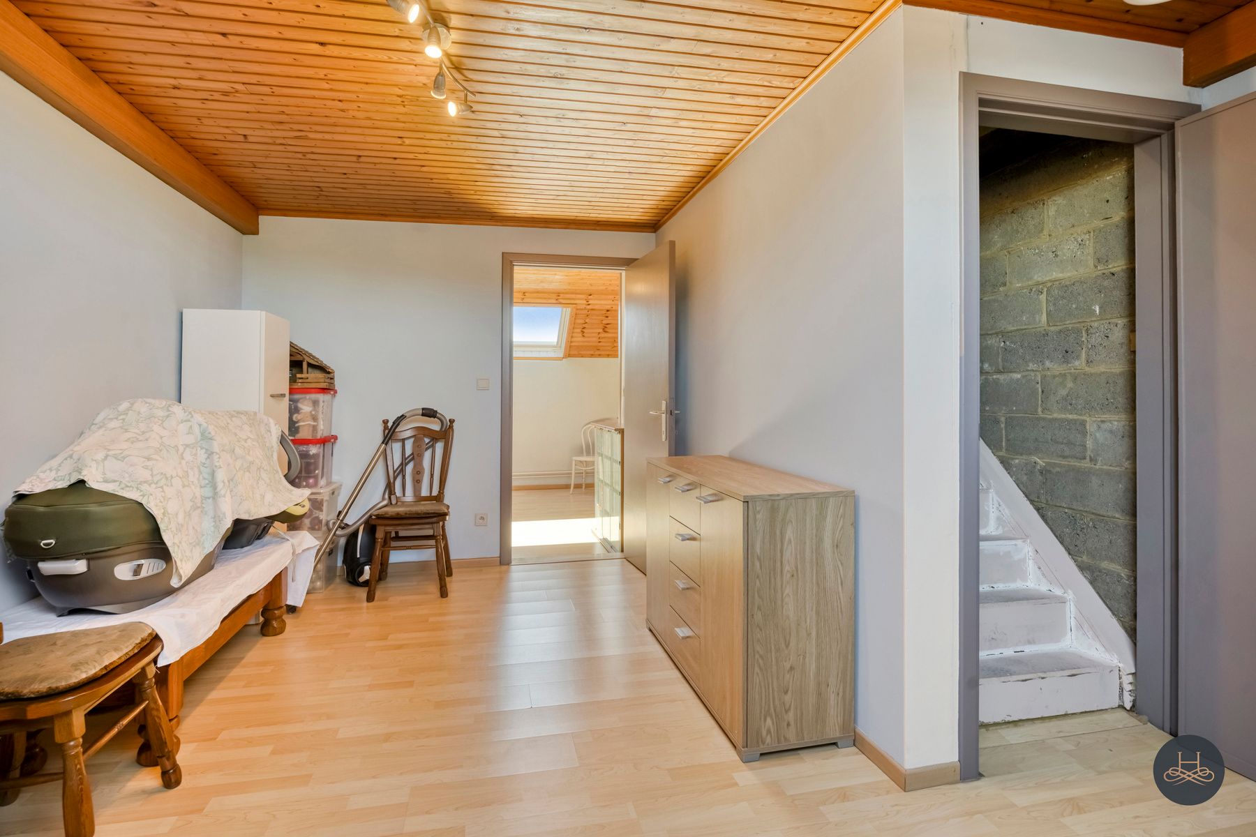Woning met ruime loods op royaal perceel foto 22