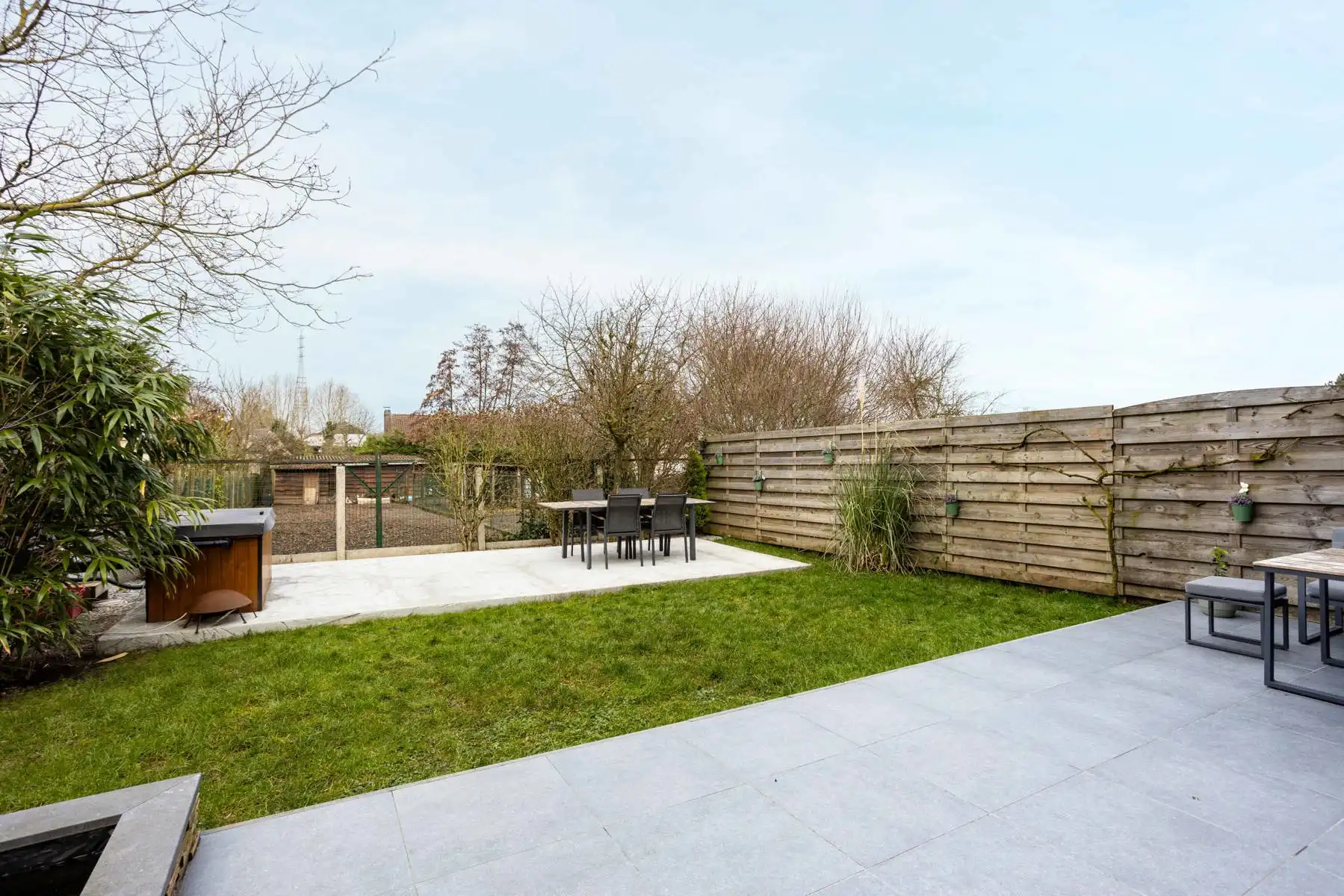 Gerenoveerde bel-etage woning met garage in rustige woonwijk. foto 23