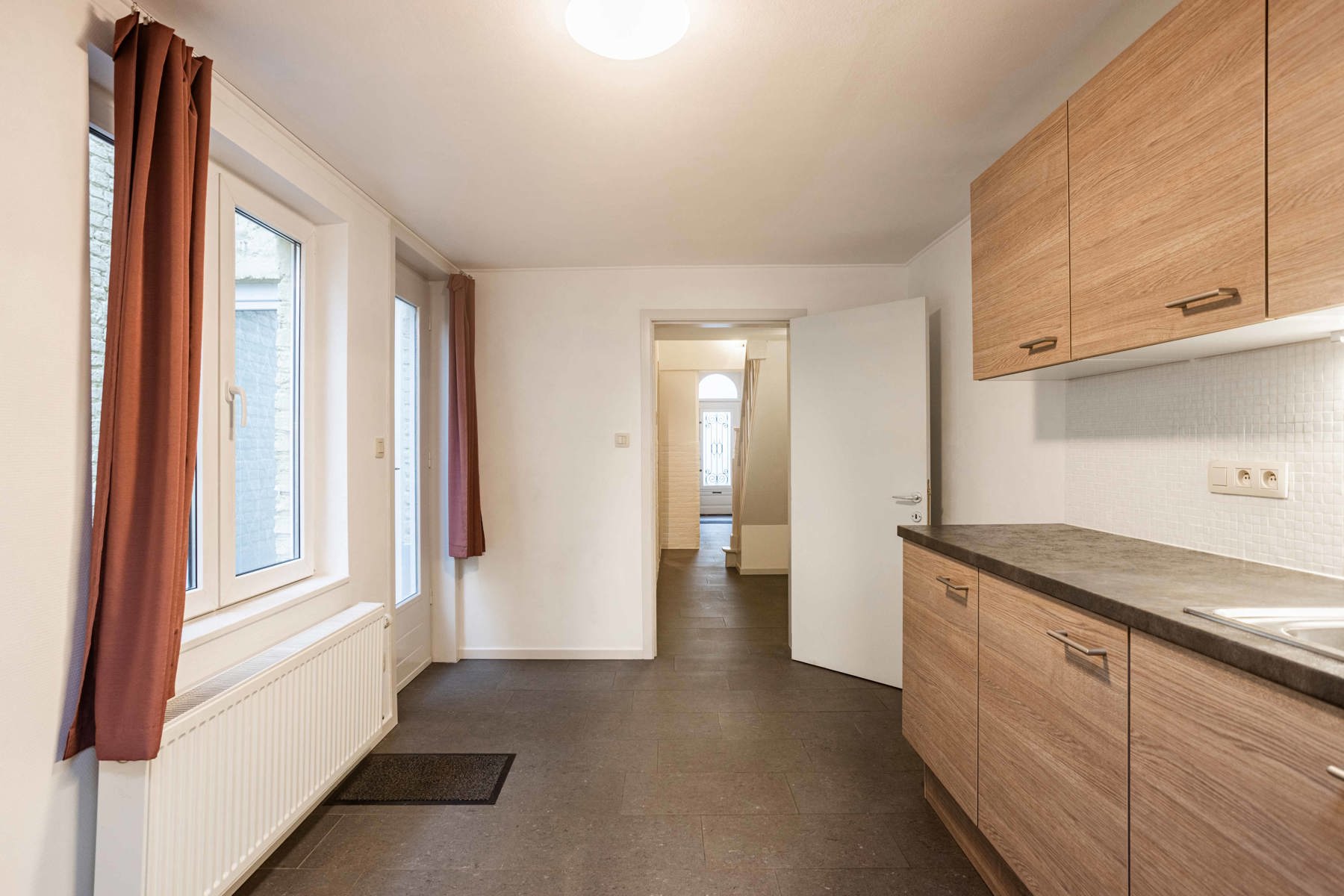 Ruime woning in Gentse stationsbuurt, vlak bij UZ Gent foto 9