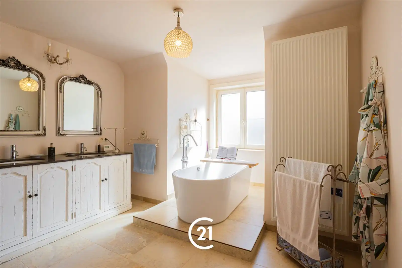 Huis foto 24