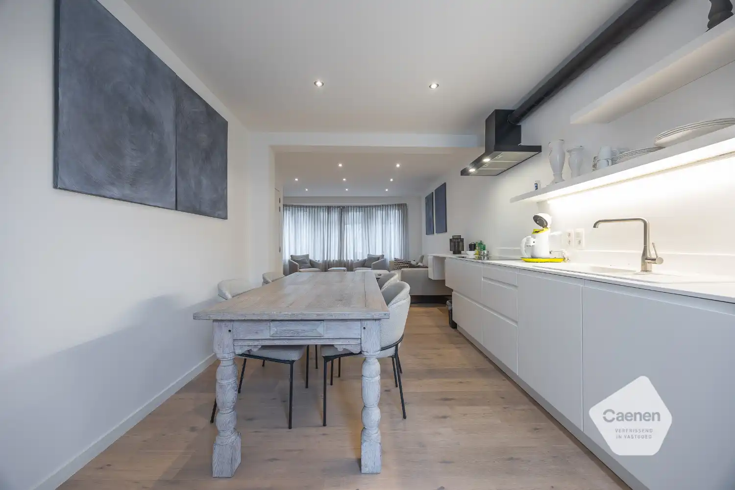 Volledig gerenoveerd opbrengsteigendom te koop in hartje Oostende foto 25