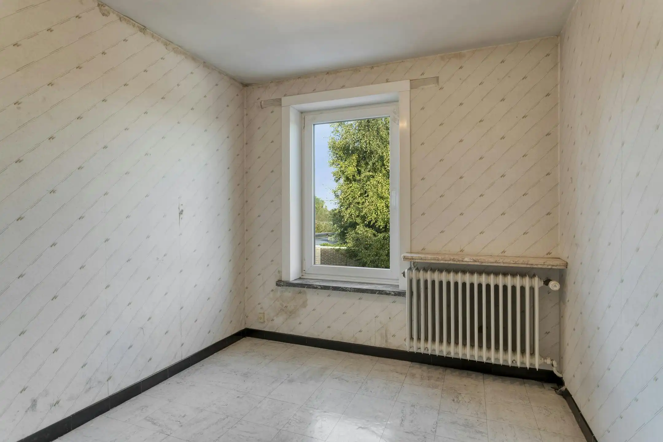  Halfopen gezinswoning te koop in Bissegem! foto 10