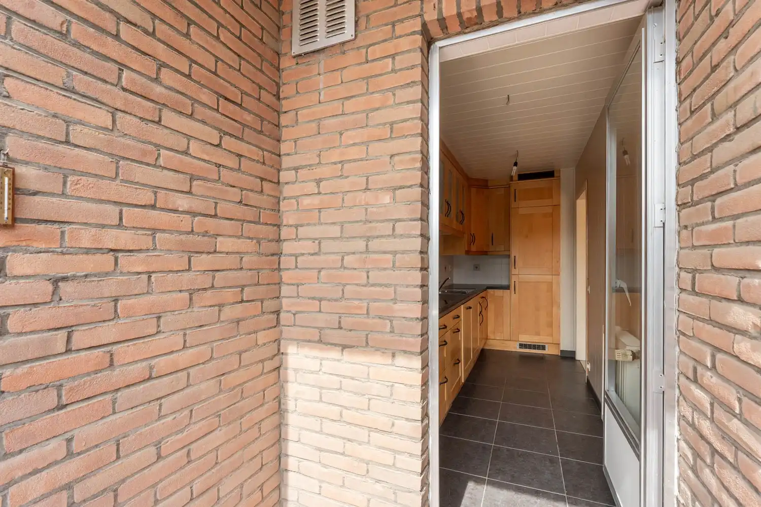 Goed gelegen appartement met 2 slaapkamers en een&nbsp;terras nabij het UZ Gasthuisberg en IMEC te Heverlee! foto 9