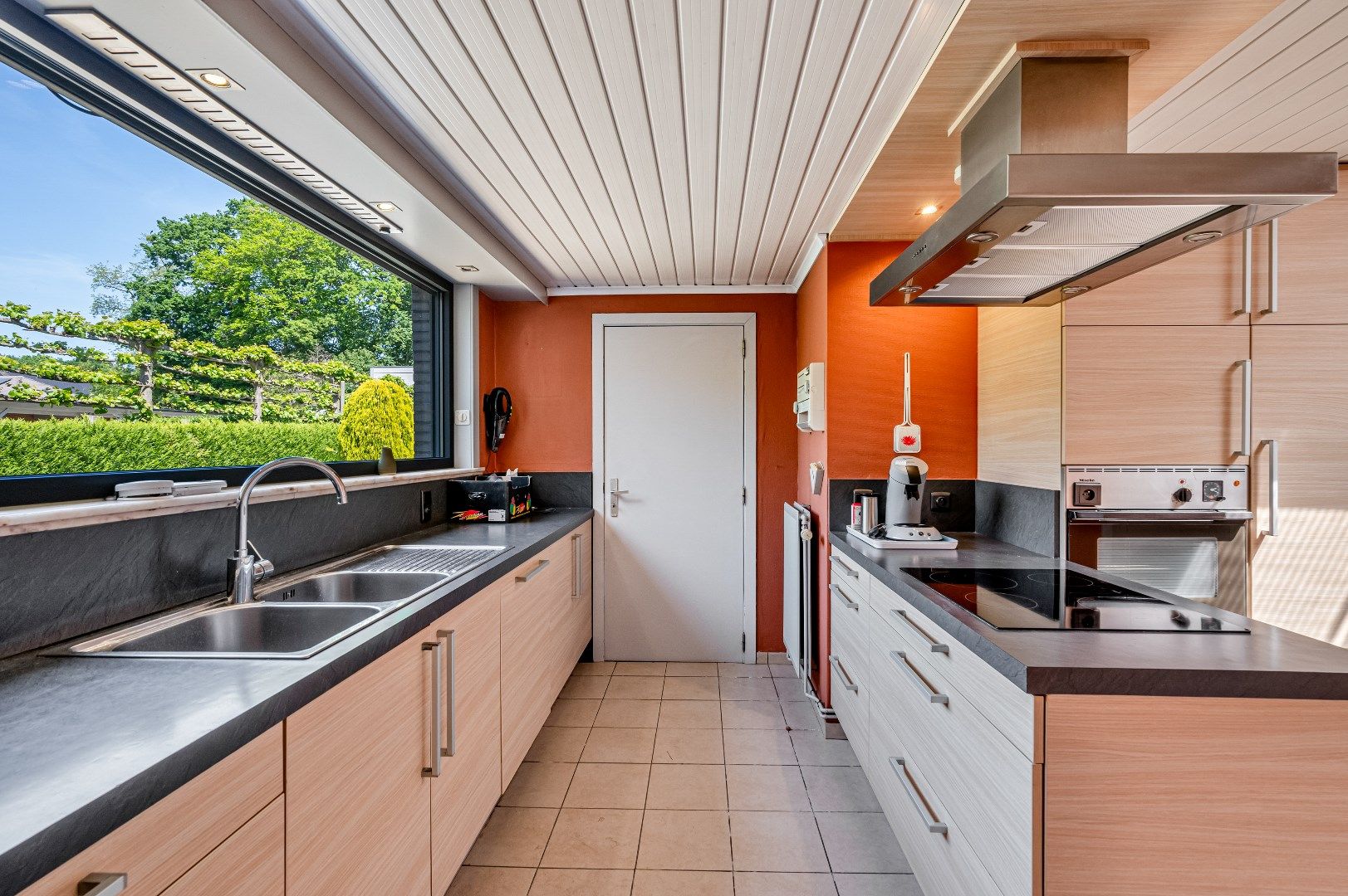 Prachtige halfopen woning, zeer rustig gelegen foto 13