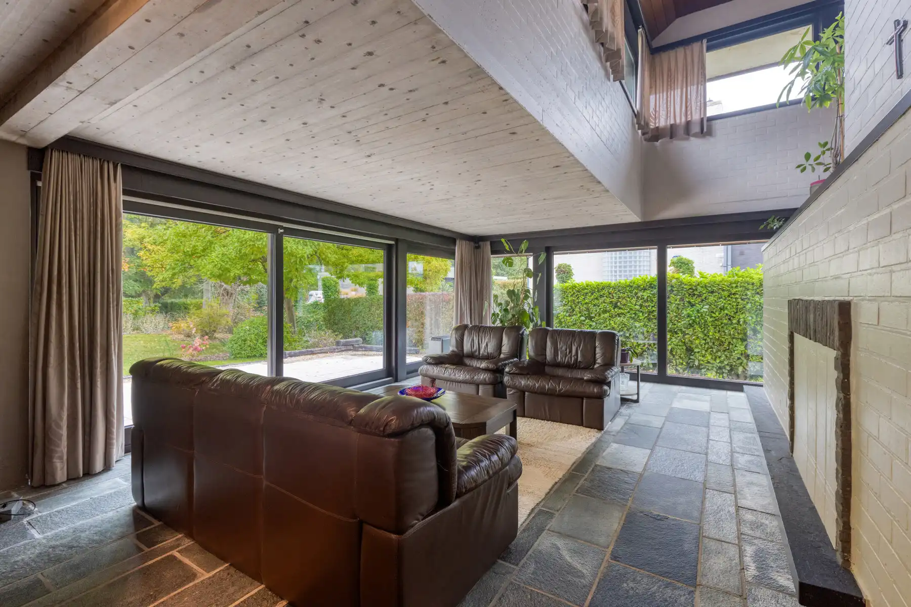 Karaktervolle villa grenzend aan het Liedekerke bos foto 15