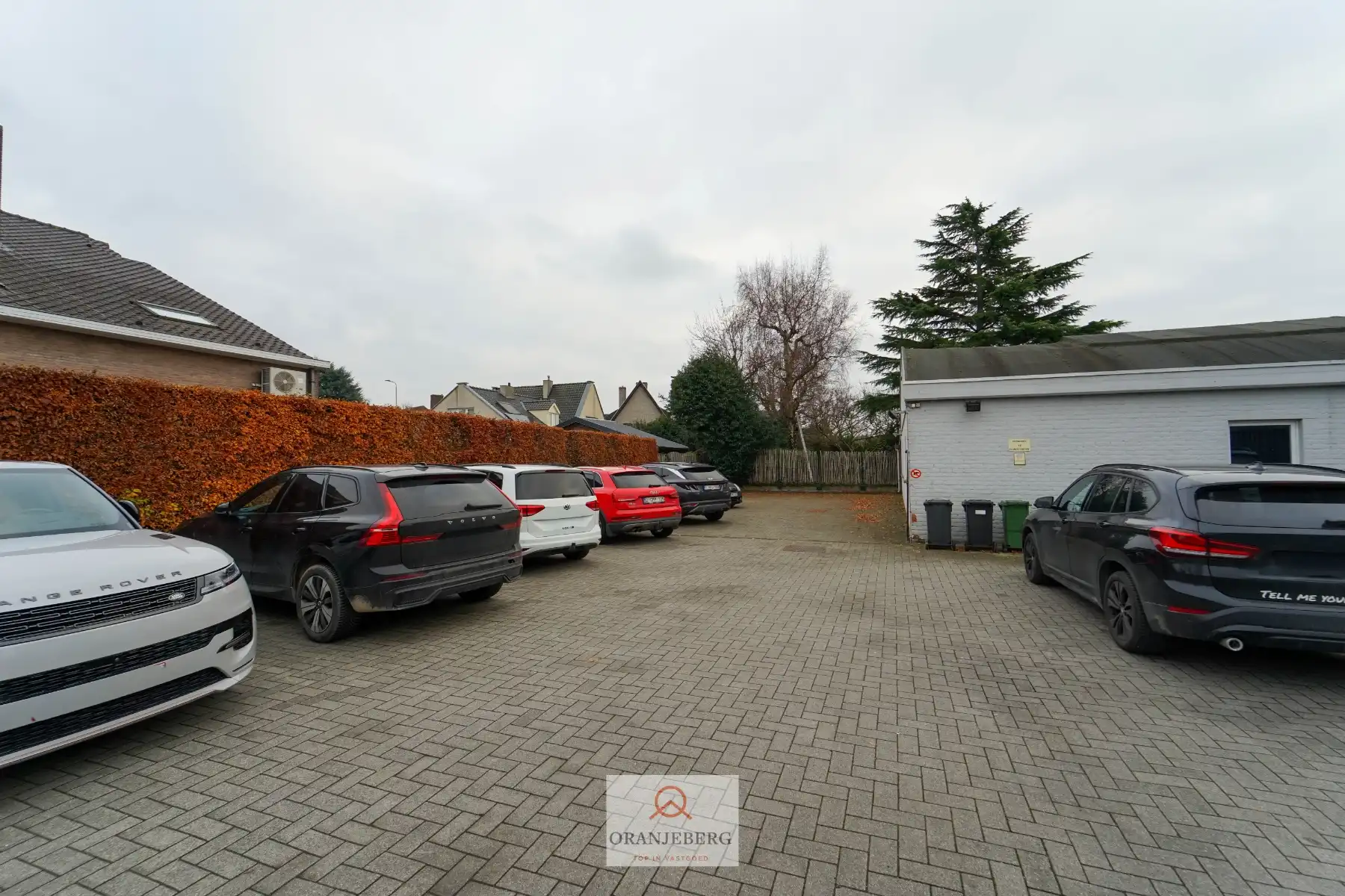 Ruim handelspand met meerdere ruimtes en parking te huur in centrum Drongen foto 11