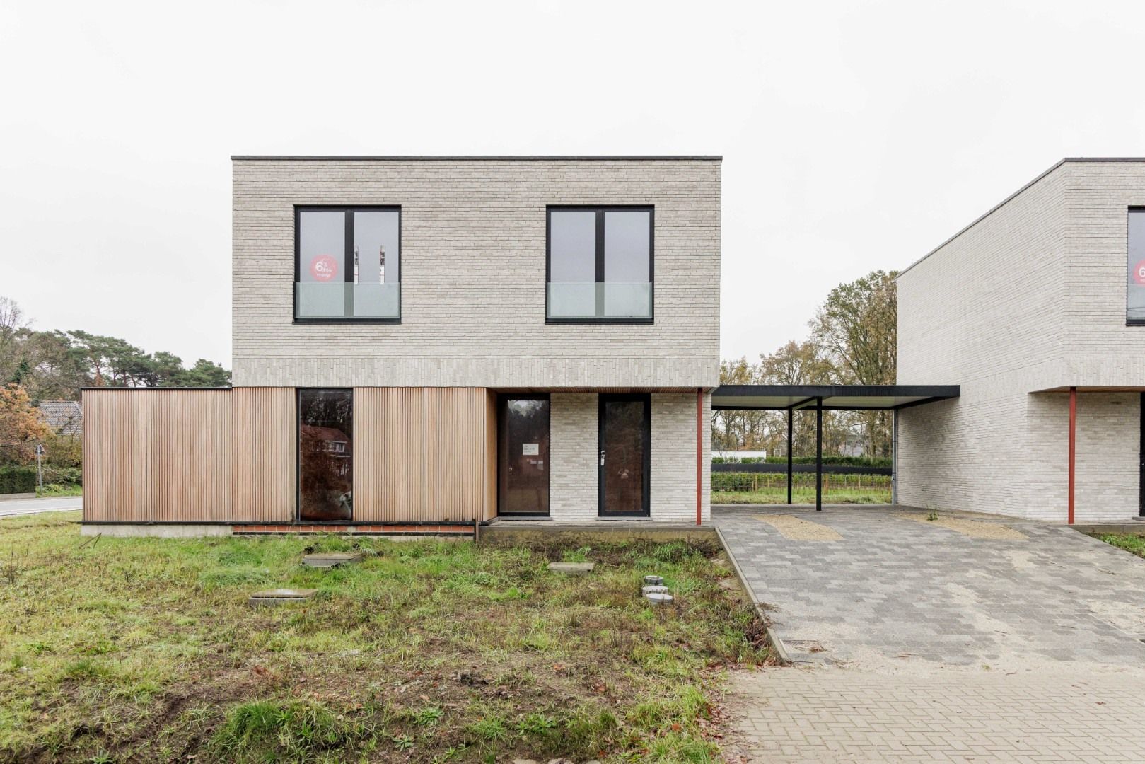 Energiezuinige zuidgerichte villawoning met 3 slpk’s foto {{pictureIndex}}