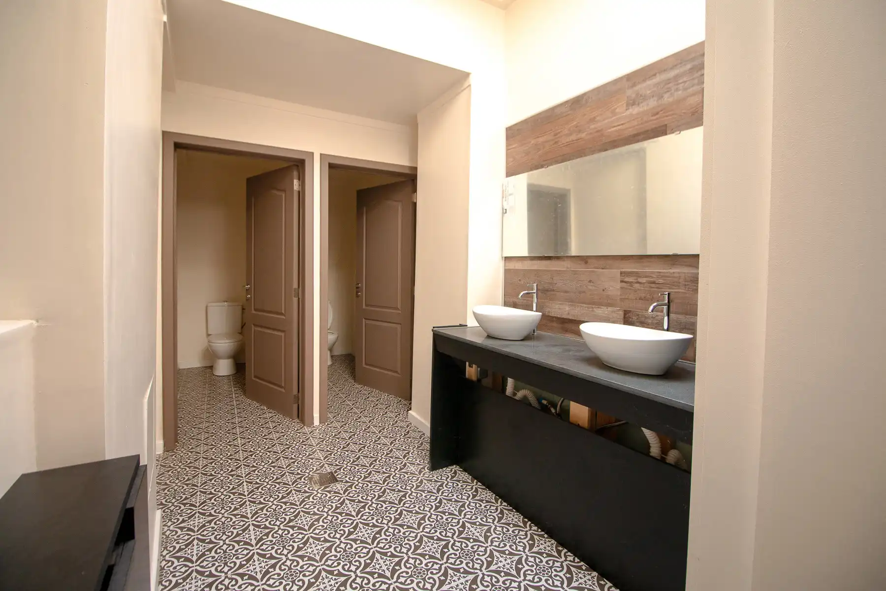 Prachtig gerenoveerde woning voor gemengd gebruik. foto 14