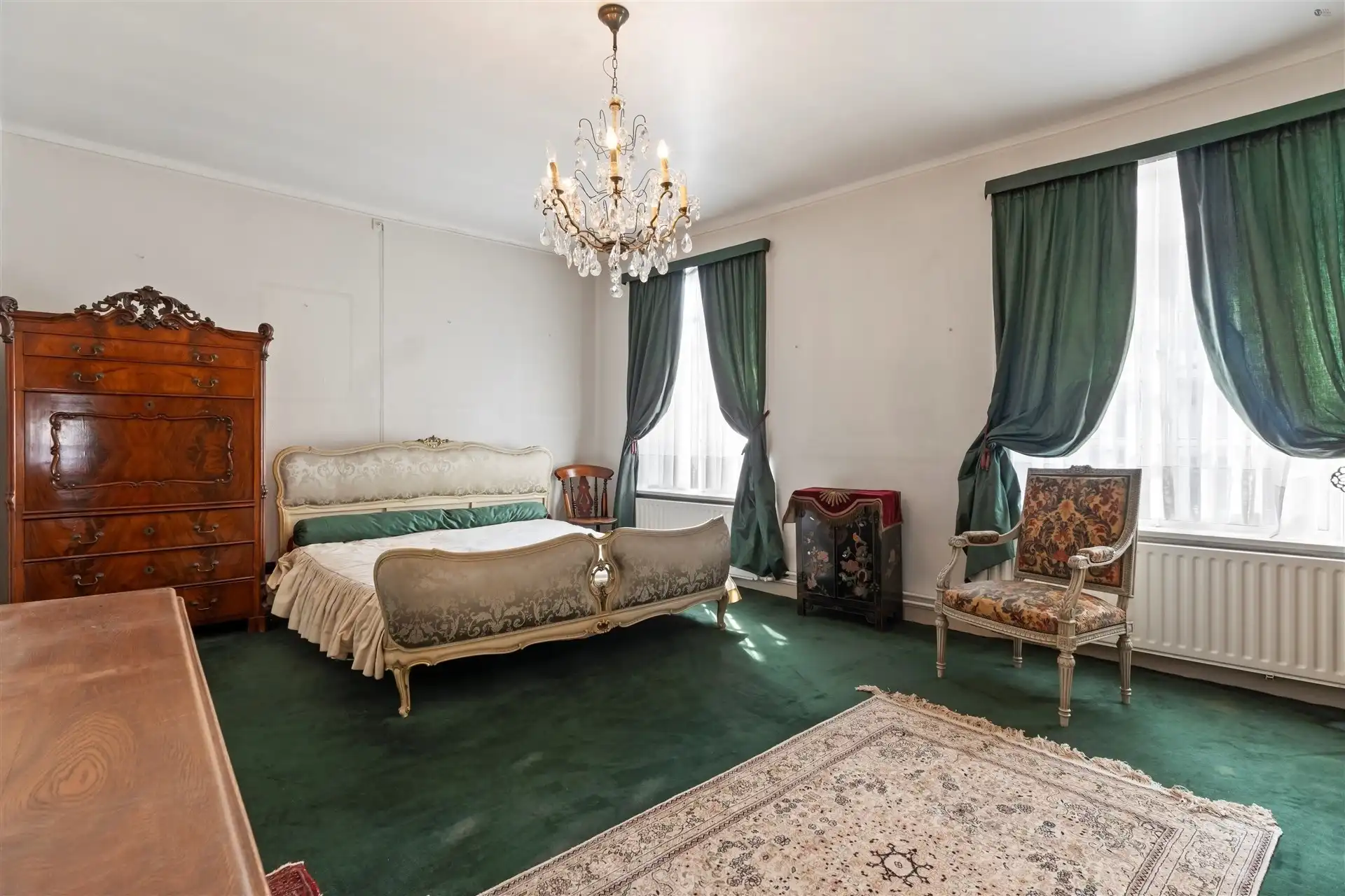 Voormalige dokterswoning, zeer unieke woning mt grote oppervlakten foto 27