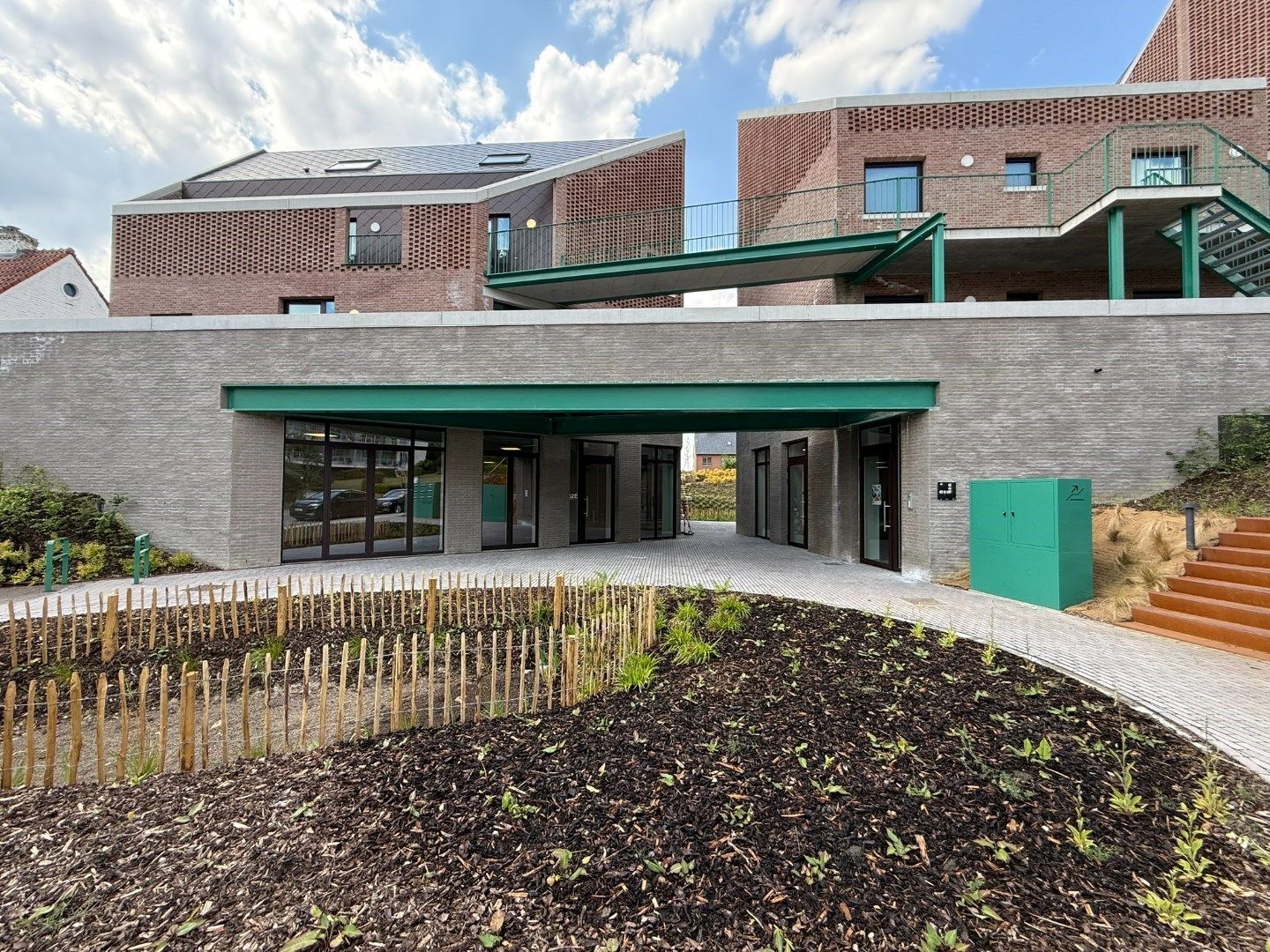 Instapklare kantoorruimte met topligging in Heverlee foto {{pictureIndex}}