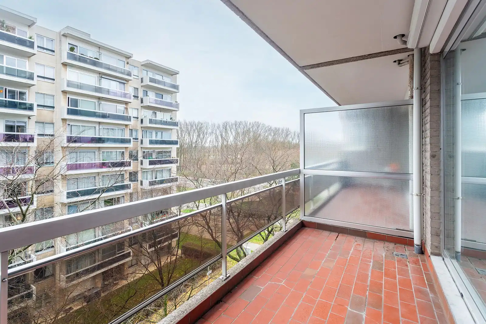 2 slaapkamer appartement met veel lichtinval foto 9