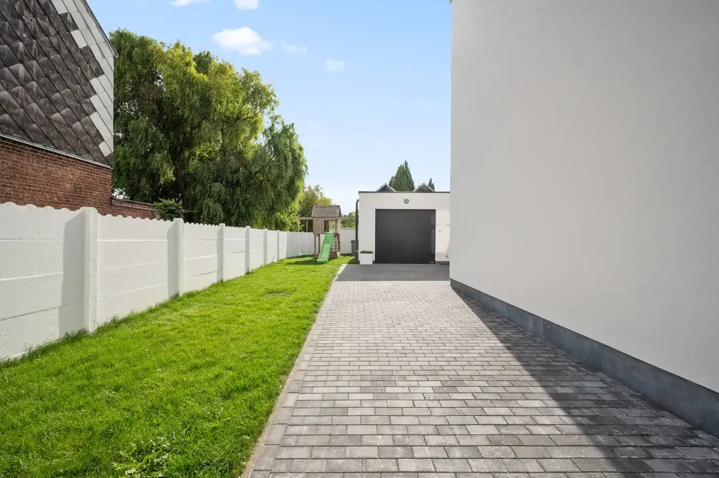 Modern gerenoveerde halfopen woning met 5 slaapkamers, tuin en garage in Tienen foto 25