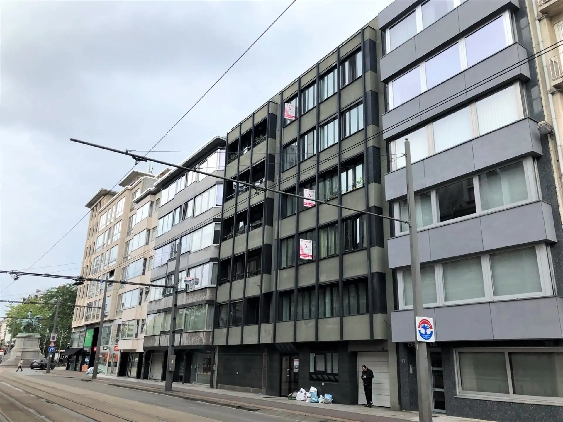 Gezellig appartementje met terras in het centrum! foto 7