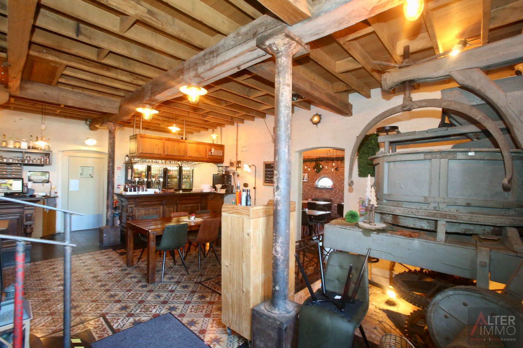 Brasserie De Lemmensmolen (ca. 200m²) met woonst (ca.175m²) foto 5