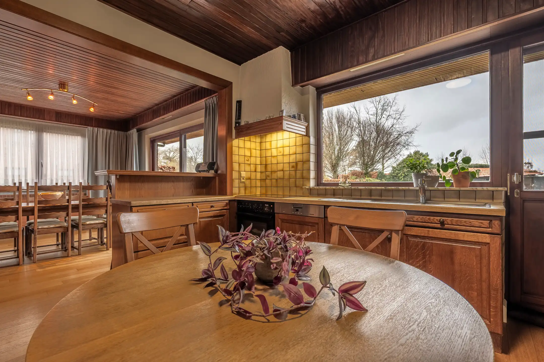 Gelijkvloerse ééngezinswoning met 3 slpk. en inpandige garage in Ravels  foto 14