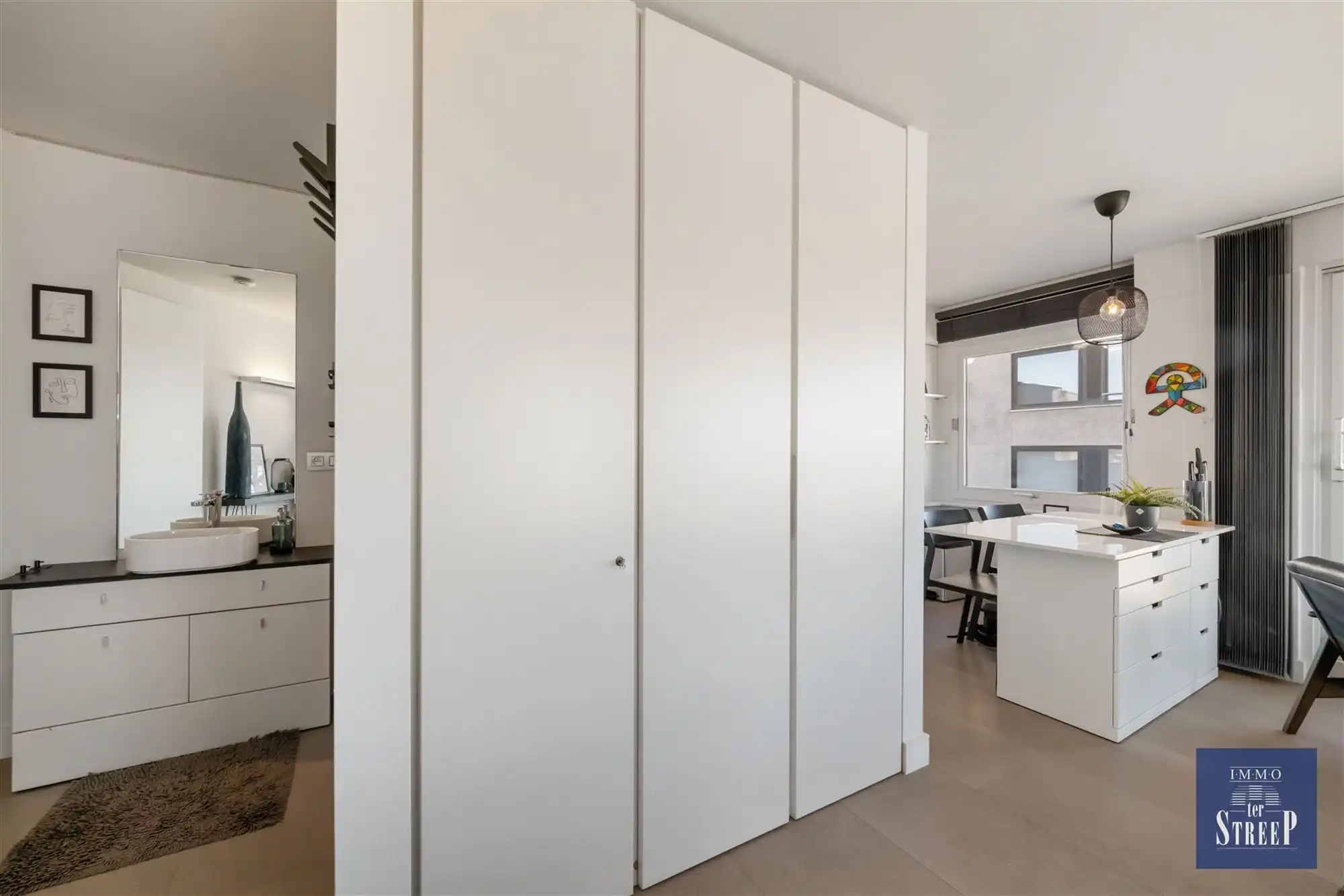 Exclusieve studio met adembenemend zeezicht foto 13