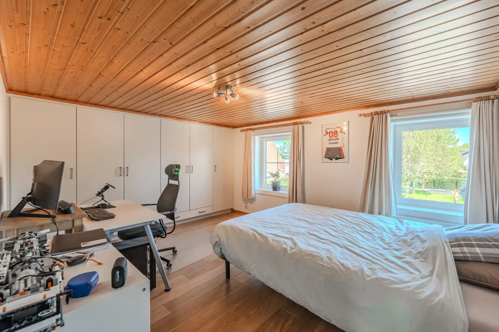 Gezinswoning met 3 à 4 slpks en garage in het centrum foto 11