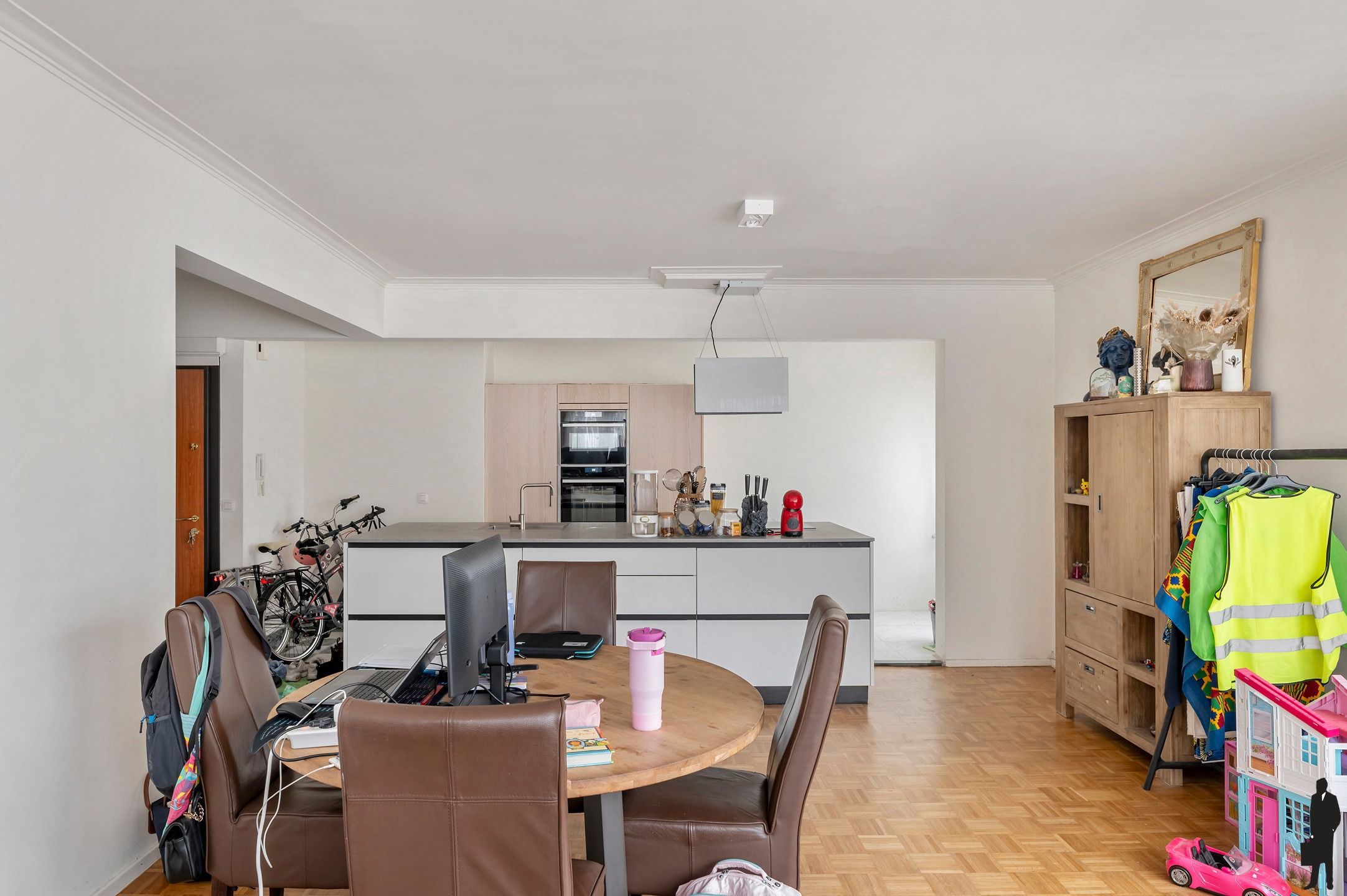 Instapklaar hoekappartement met 2 slaapkamers in Borgerhout foto 5