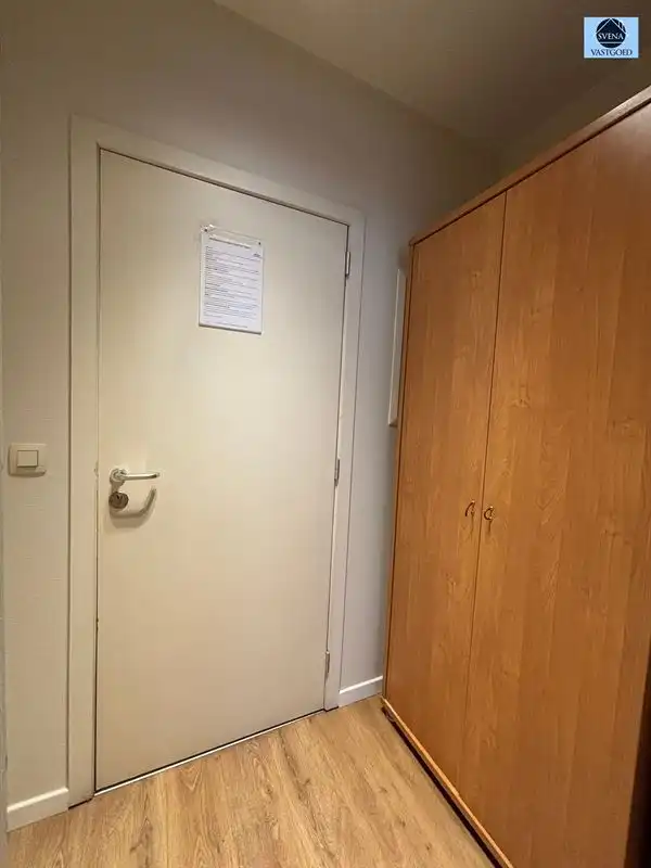 GOED GELEGEN STUDIO IN NABIJHEID VAN OPENBAAR VERVOER. foto 9