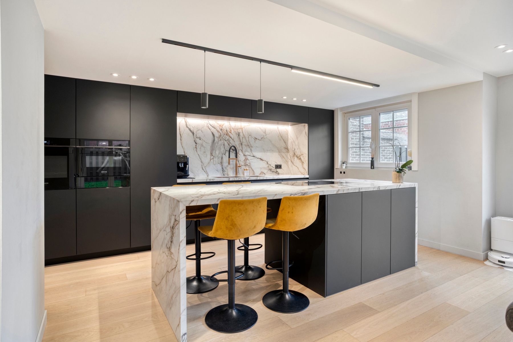 Instapklare energiezuinige halfopen bebouwing op topligging! foto 3