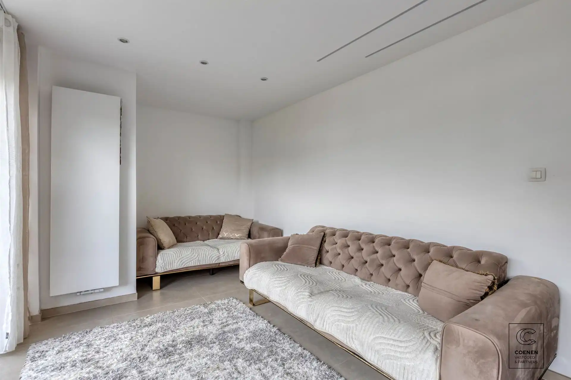 Gerenoveerde woning met 3 slpk's, zonnige tuin en garage! foto 6