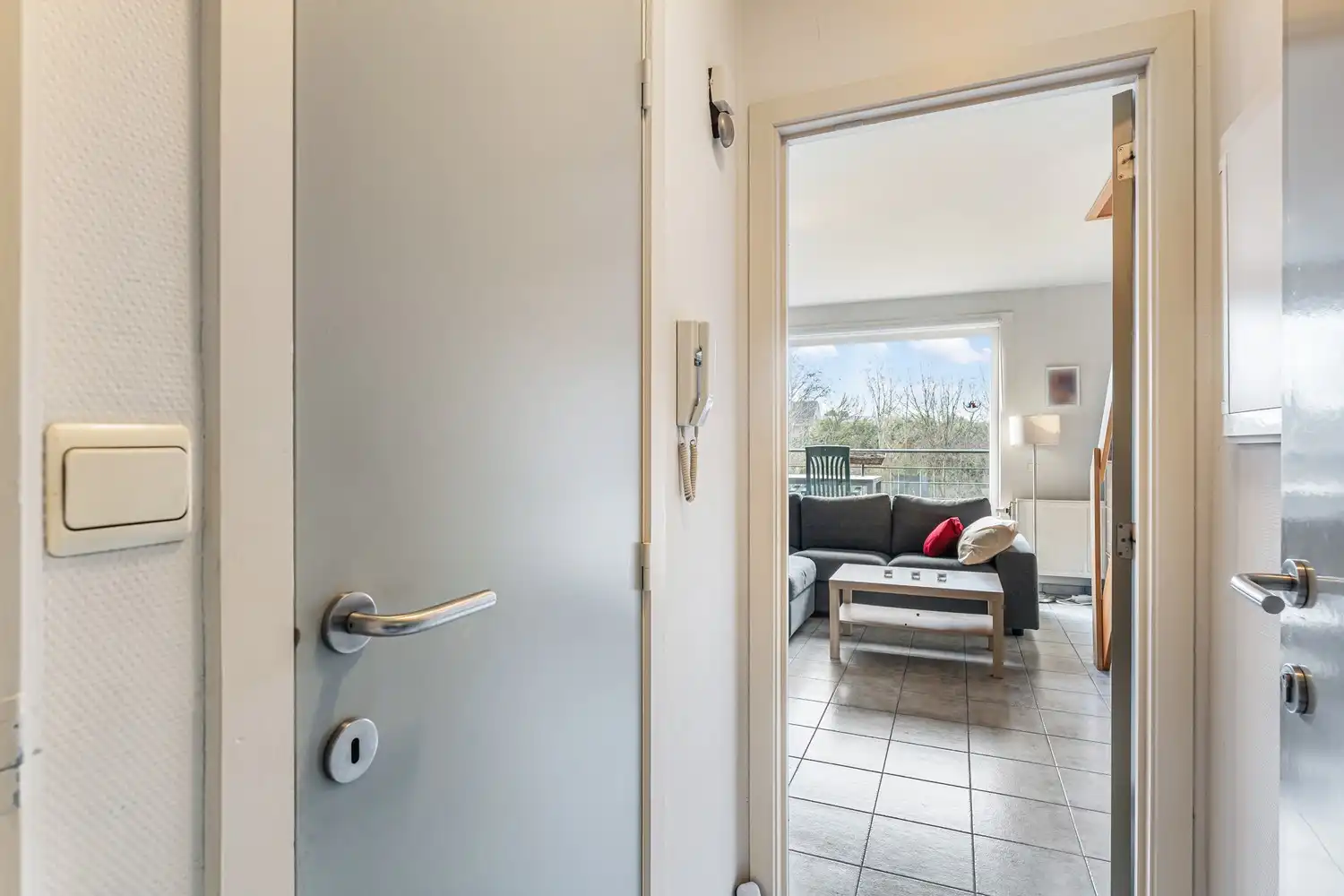 Ruim en energiezuinig appartement met 2 slaapkamers, een ruim terras en een autostaanplaats aan de rand van Leuven! foto 3