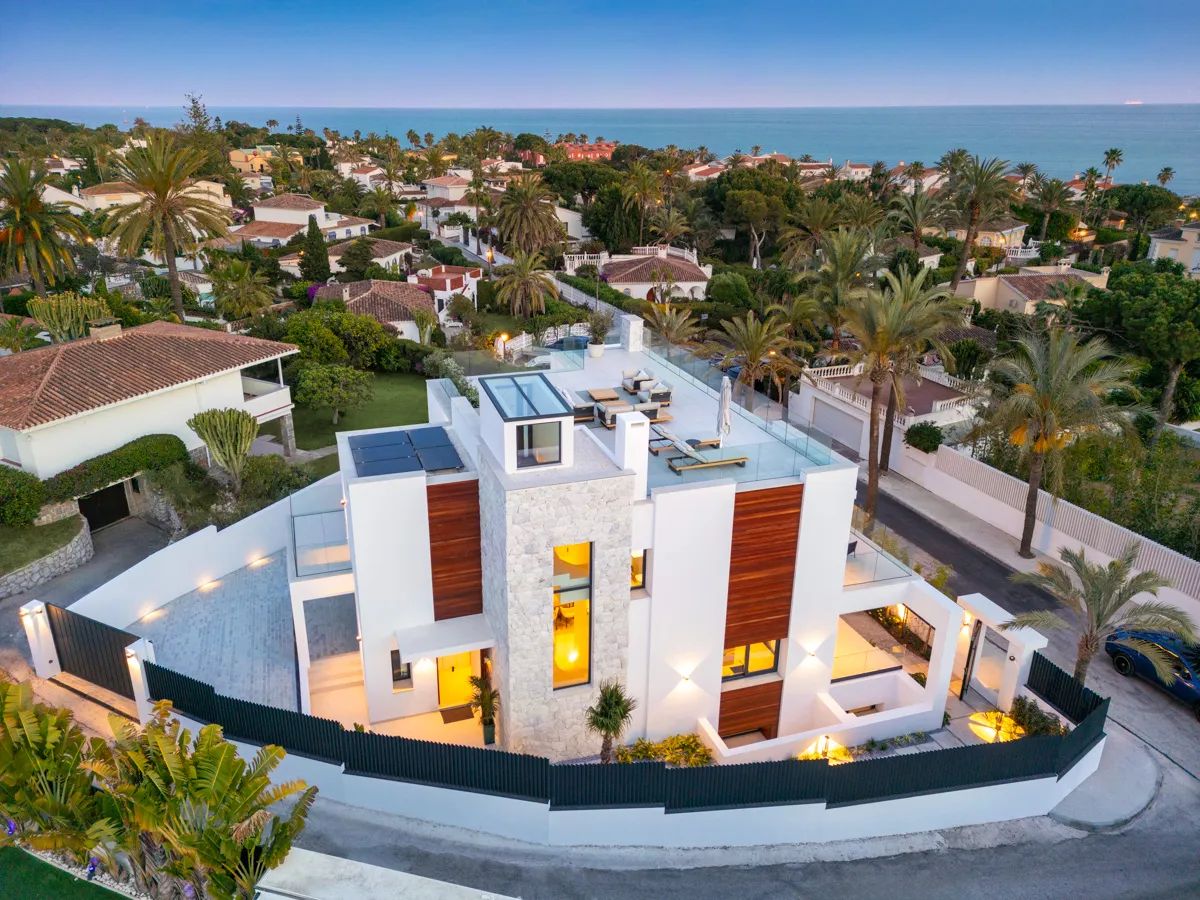 Stijlvolle villa in Marbella Oost – jouw ultieme woning aan de Costa del Sol foto 19