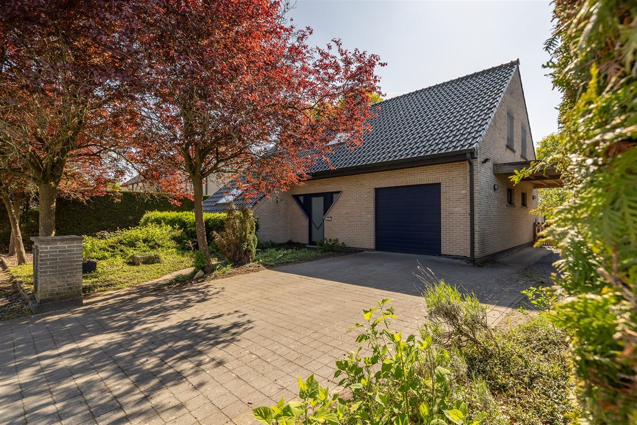()=>{if(producerUpdateValueVersion(node),producerAccessed(node),node.value===ERRORED)throw node.error;return node.value} Venneheidestraat 4 - 3201 LANGDORP