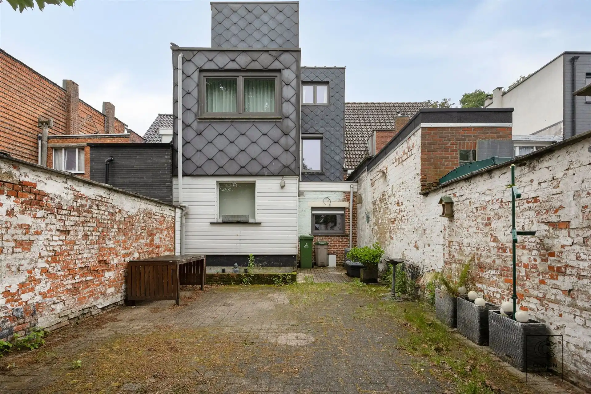 Te renoveren rijwoning van 187 m², twee slpk en ruime tuin! foto 19