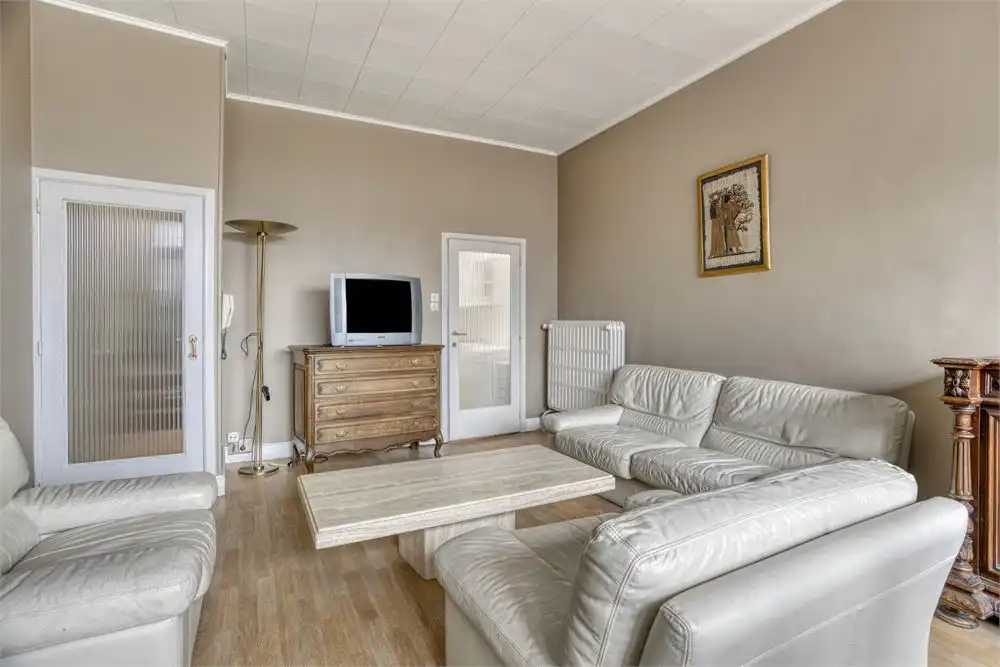 Handelshuis op toplocatie foto 12