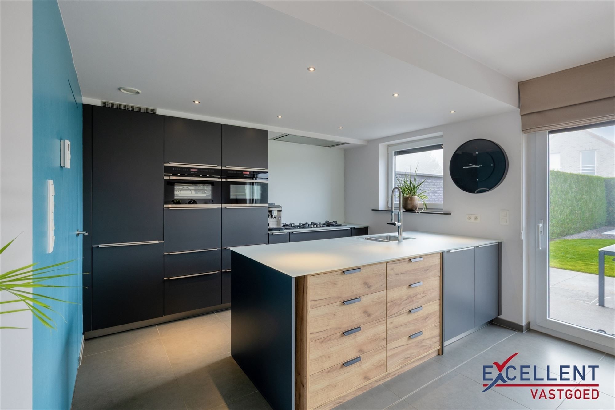 Instapklare halfopen woning te Deinze foto 4