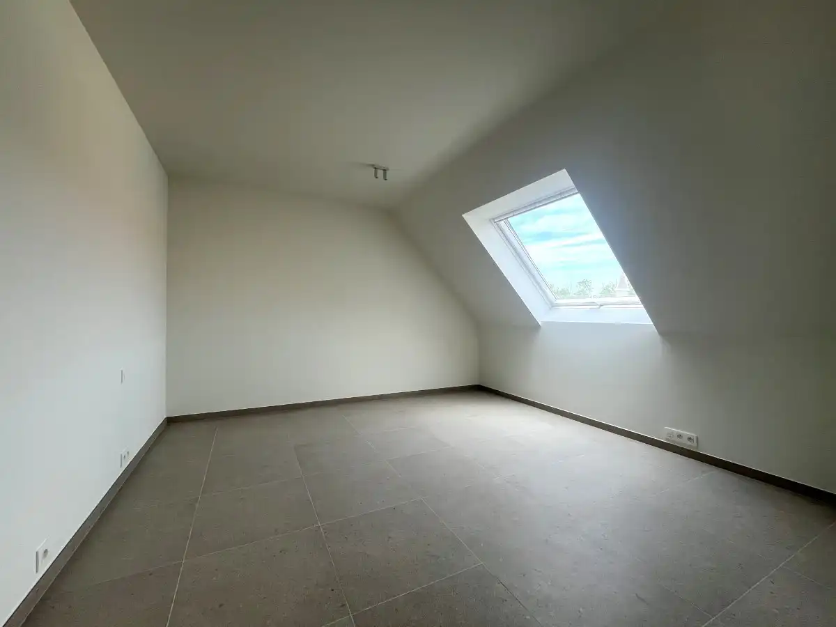 Geluveld  - Modern dakappartement met 3 slaapkamers en garage foto 9