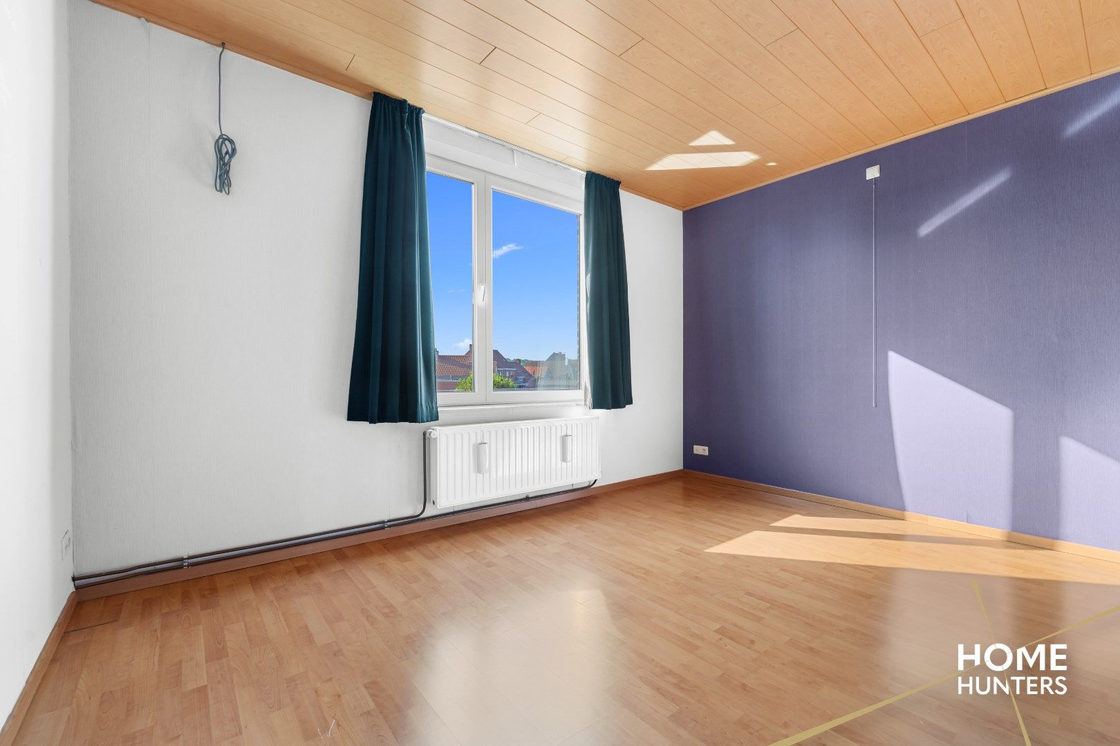 Riante woning met 4 slaapkamers, praktijkruimte en garage te Ieper foto 18