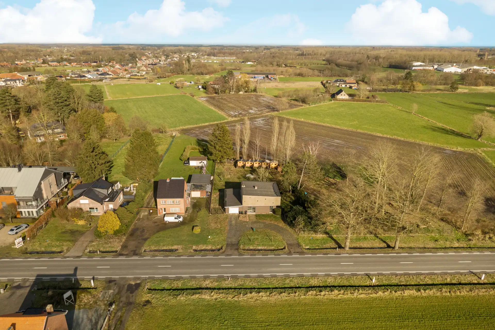Karaktervolle jaren ’60 woning op een riant perceel foto 2