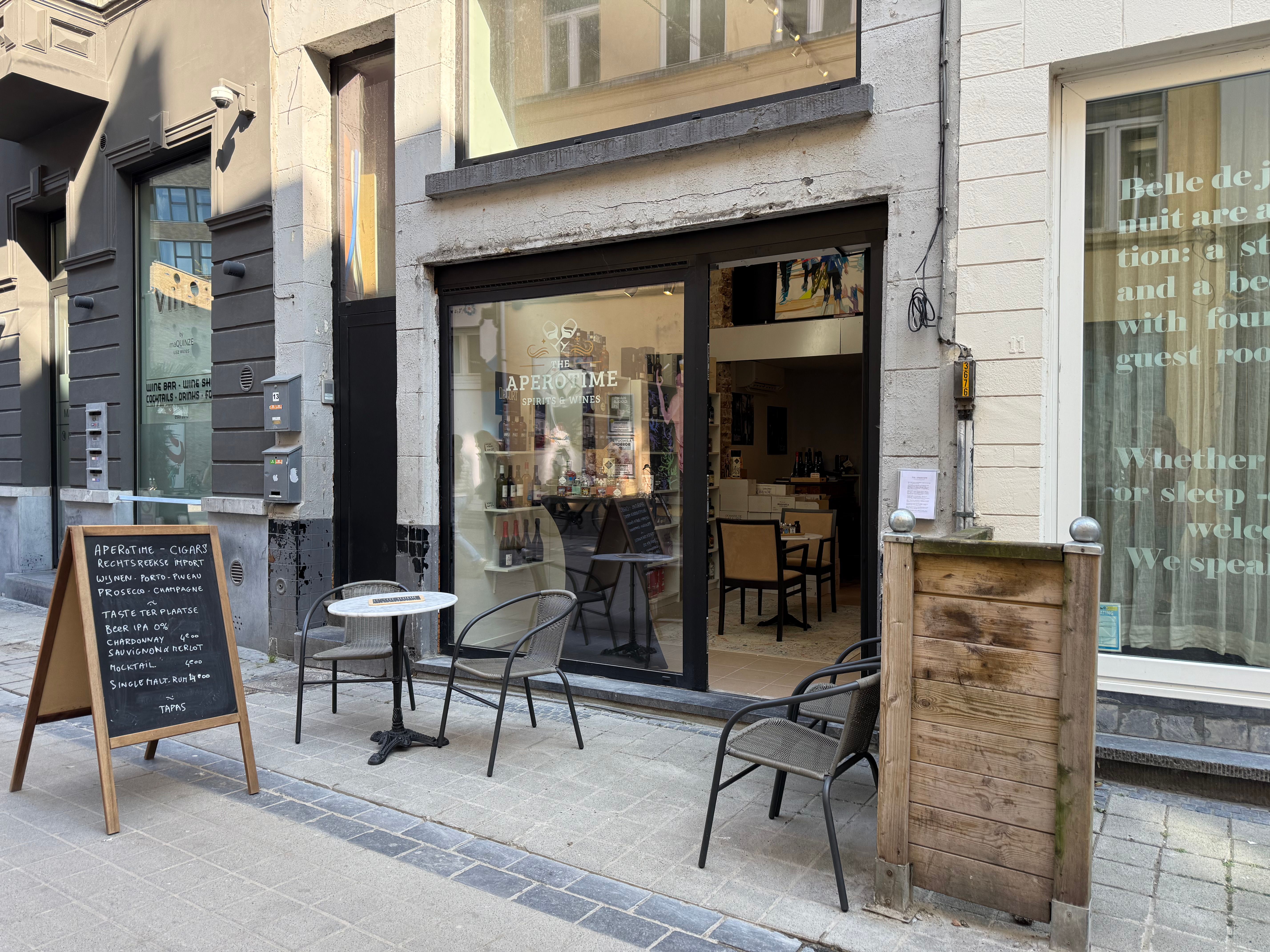 Handelsgelijkvloers 27m² met aankoop inboedel foto 8