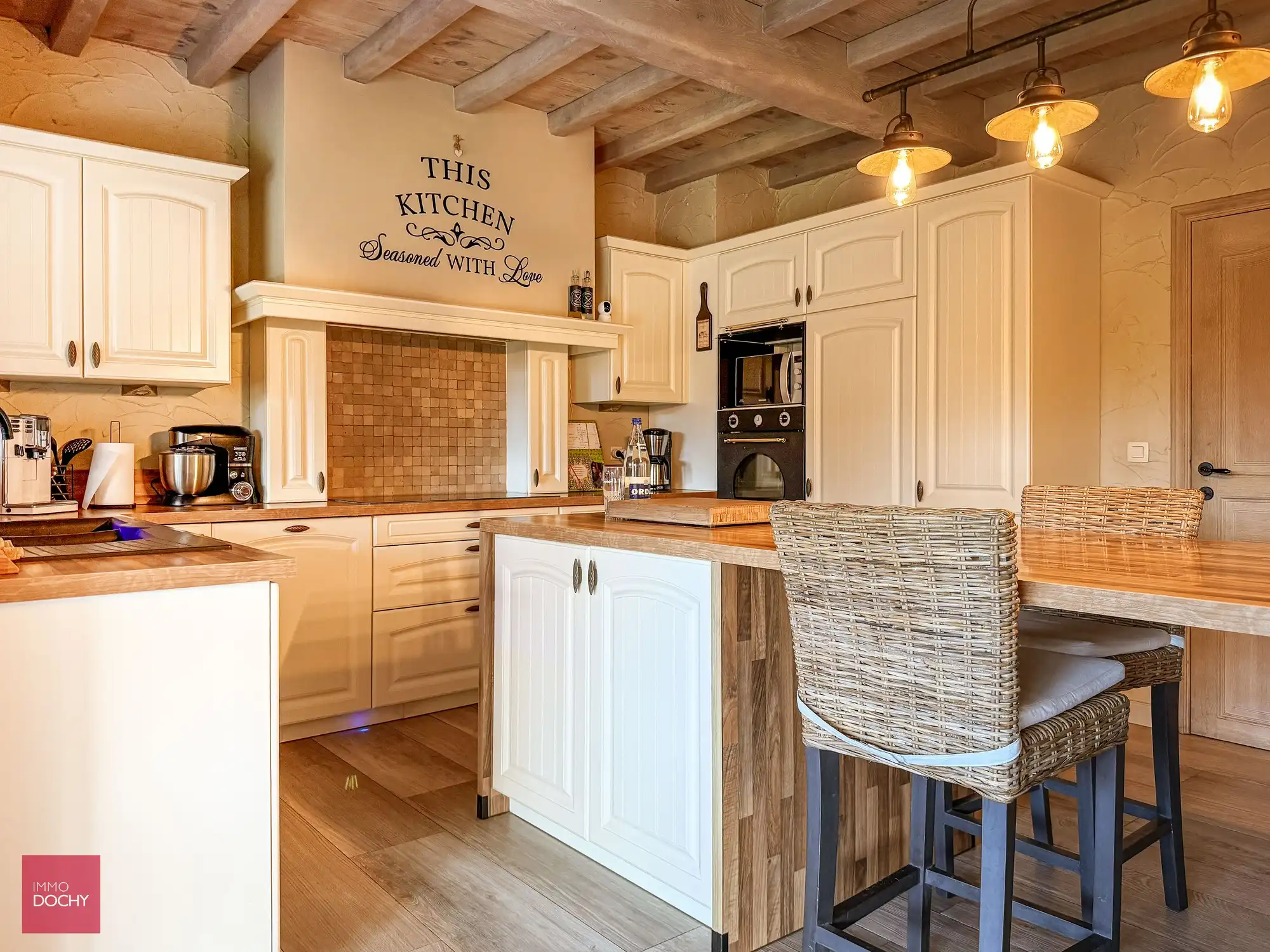 Instapklare sterk gebouwde villa met zicht op oude Leiearm | Heuvelhoekstraat foto 4