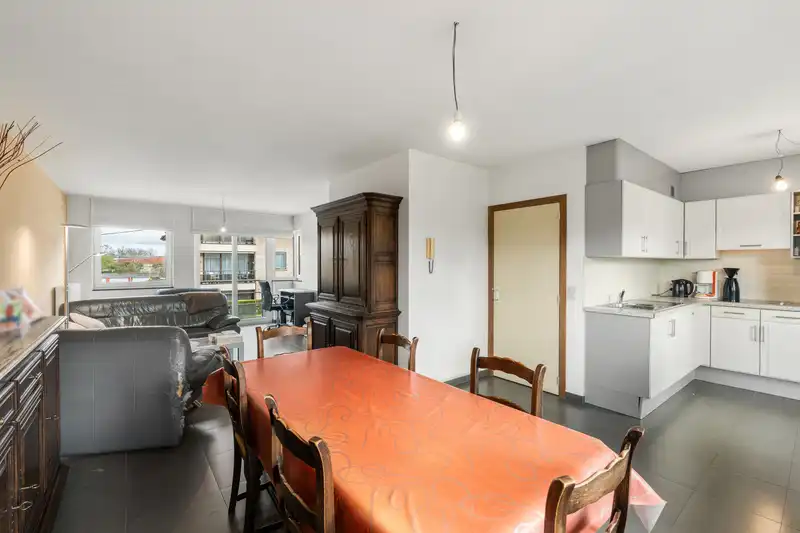 Roeselare - ruime woning te huur met 3 slaapkamers foto 5